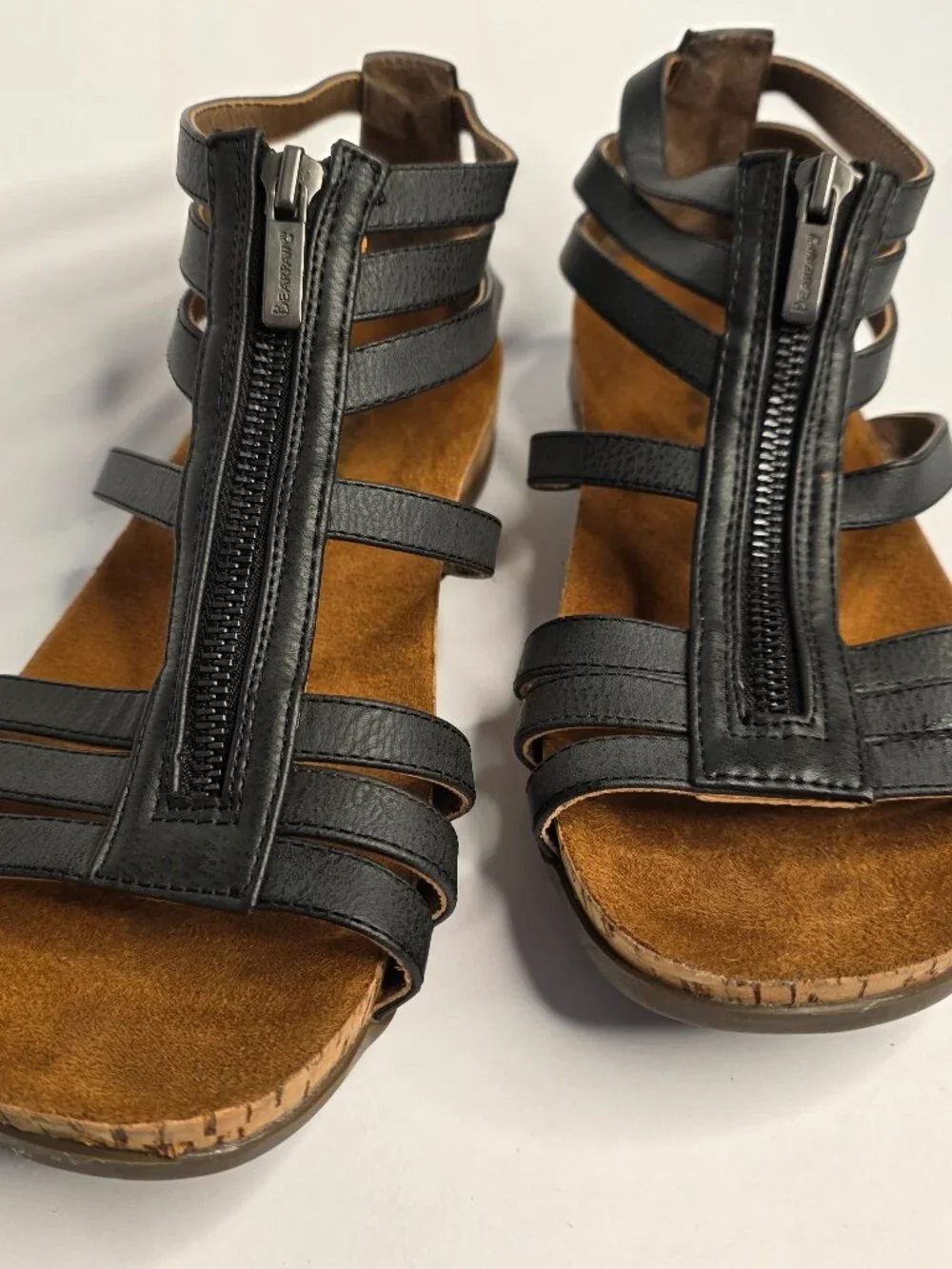 Bearpaw Layla II Black Strappy Front Zip Gladiator Style Sandals, Women's Size 9